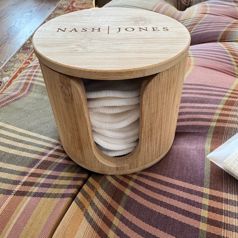 Nash Jones Wooden bamboo nest for cotton, bamboo, facial pads, and laundry bag